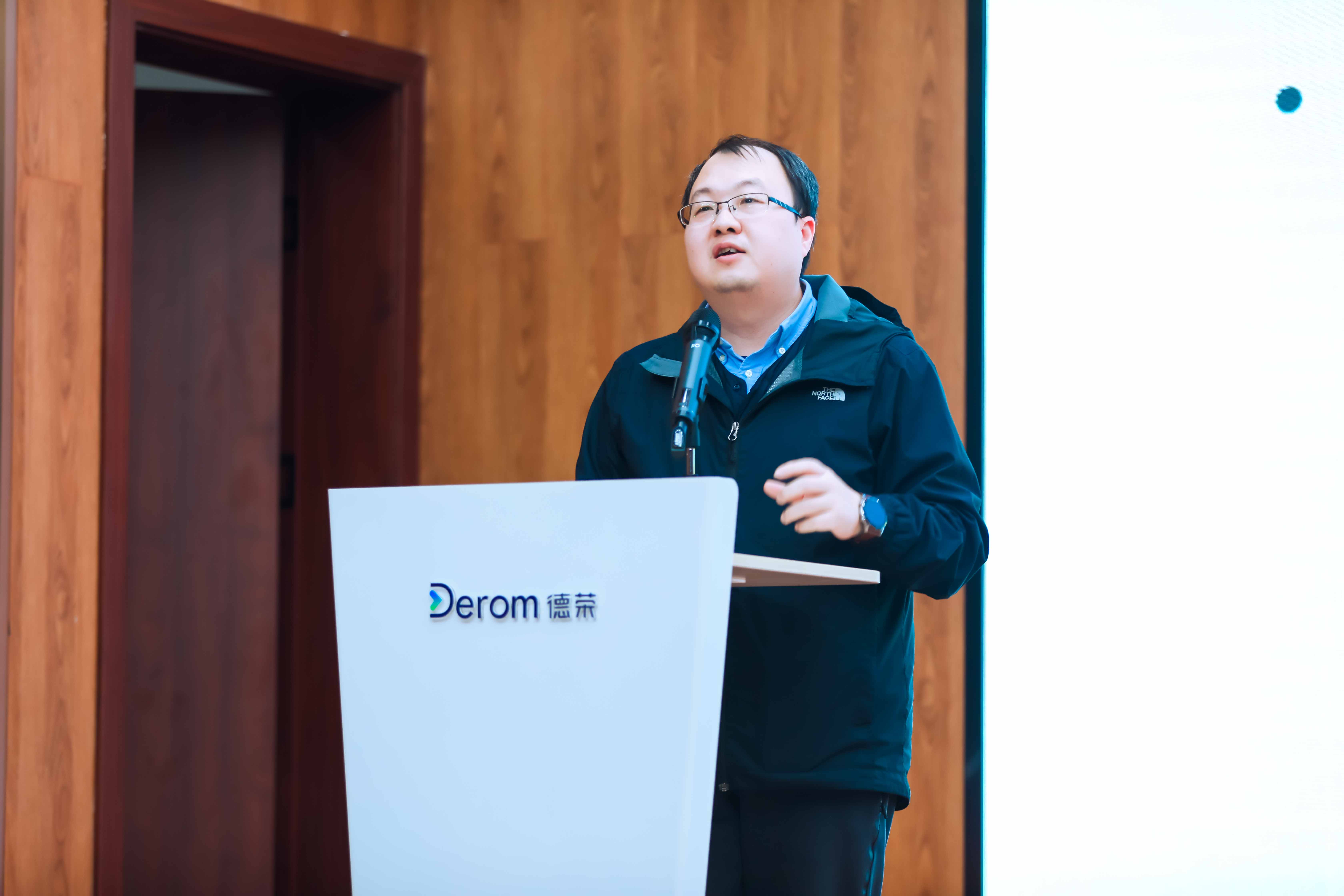 D4A_0053.jpg D4A_0053.jpg